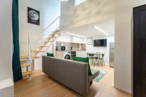 Cute gallery flat in Budapest, Summer